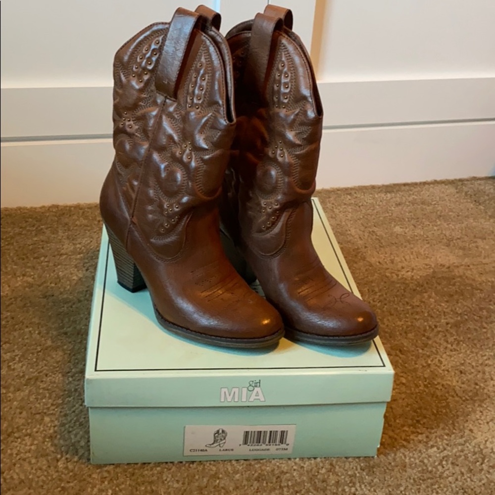 Womens boots